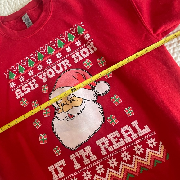 GILDAN "ASK YOUR MOM IF I"M REAL" XMAS  SANTA SWEATSHIRT LARGE - Picture 8 of 10